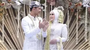 Profil Firly Assyifa, Istri dari Fajar Alfian