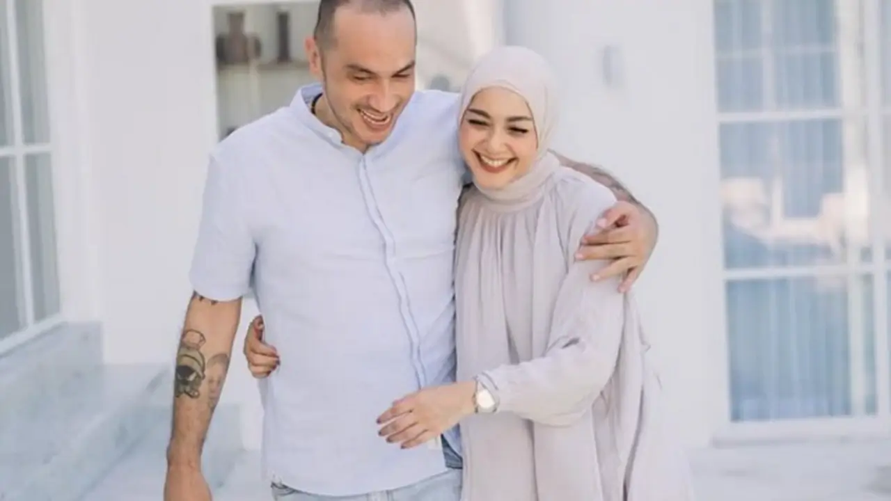 Richa Novisha Ungkap Duka Mendalam Atas Wafatnya Gary Iskak Richa Novisha Ungkap Duka Mendalam Atas Wafatnya Gary Iskak