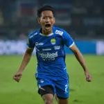 2 Sosok Persib Bandung, Beckham Putra dan Bojan Hodak Raih Penghargaan di Santini JMTV Awards 2025