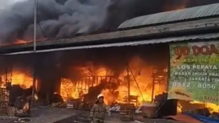 Pasar Induk Kramat Jati Kebakaran