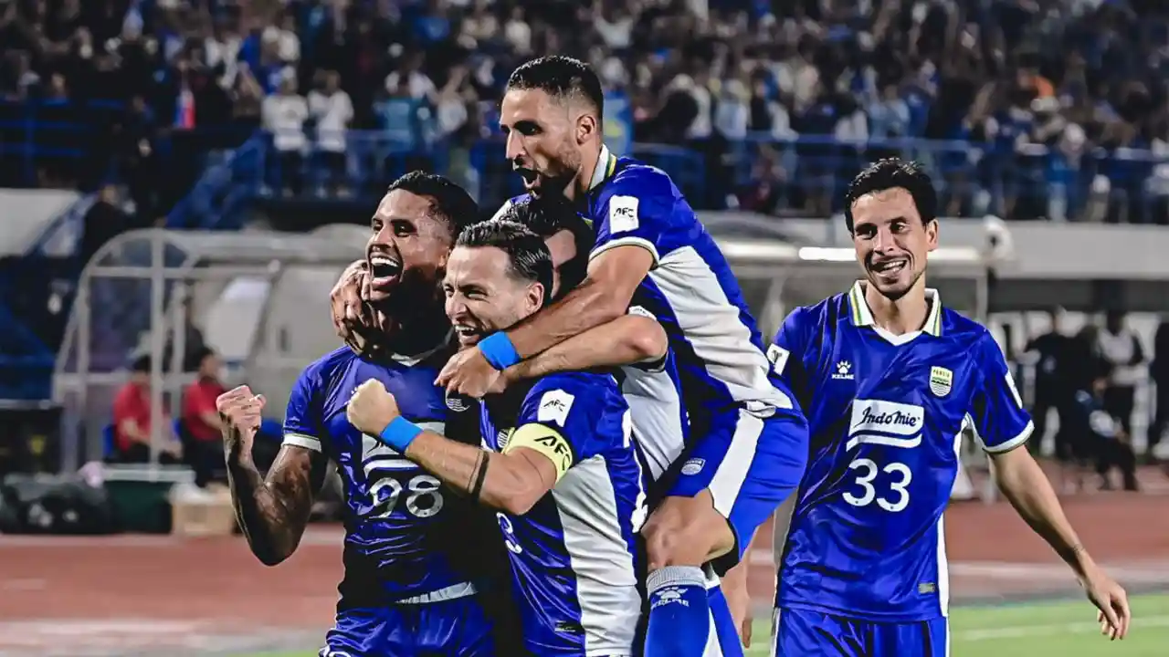 Susunan Pemain Persik Kediri vs Persib Bandung Susunan Pemain Persik Kediri vs Persib Bandung