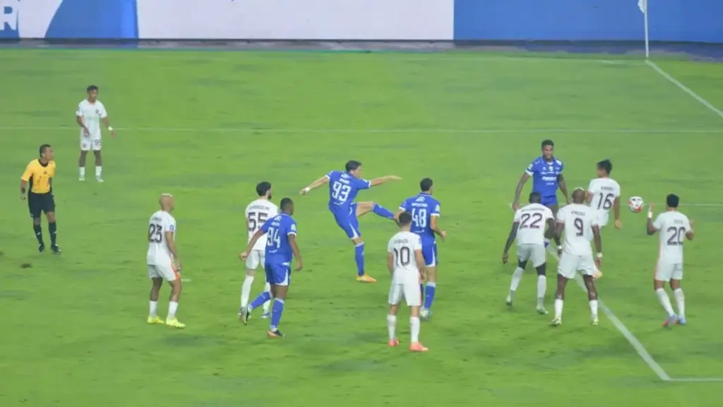 Persib Menang Atas Borneo FC