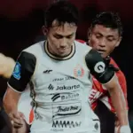Figo Dennis dan Fabio Calonego Kartu Merah Saat Semen Padang vs Persija