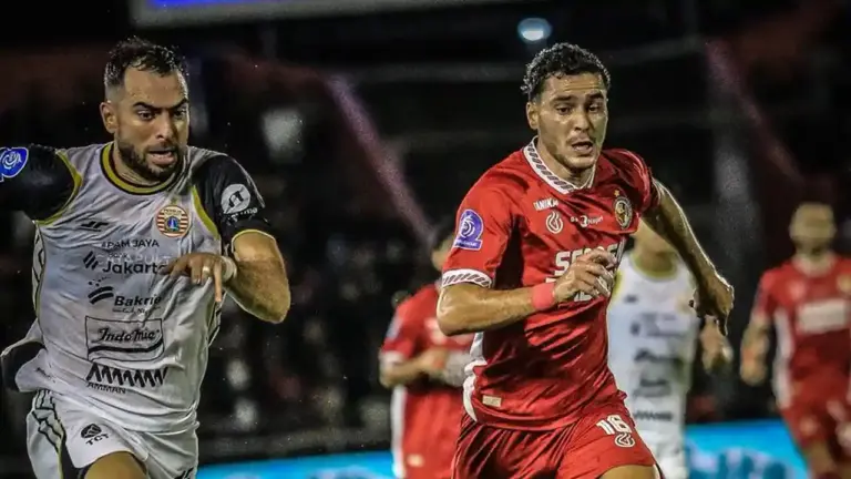 Semen Padang vs Persija Jakarta