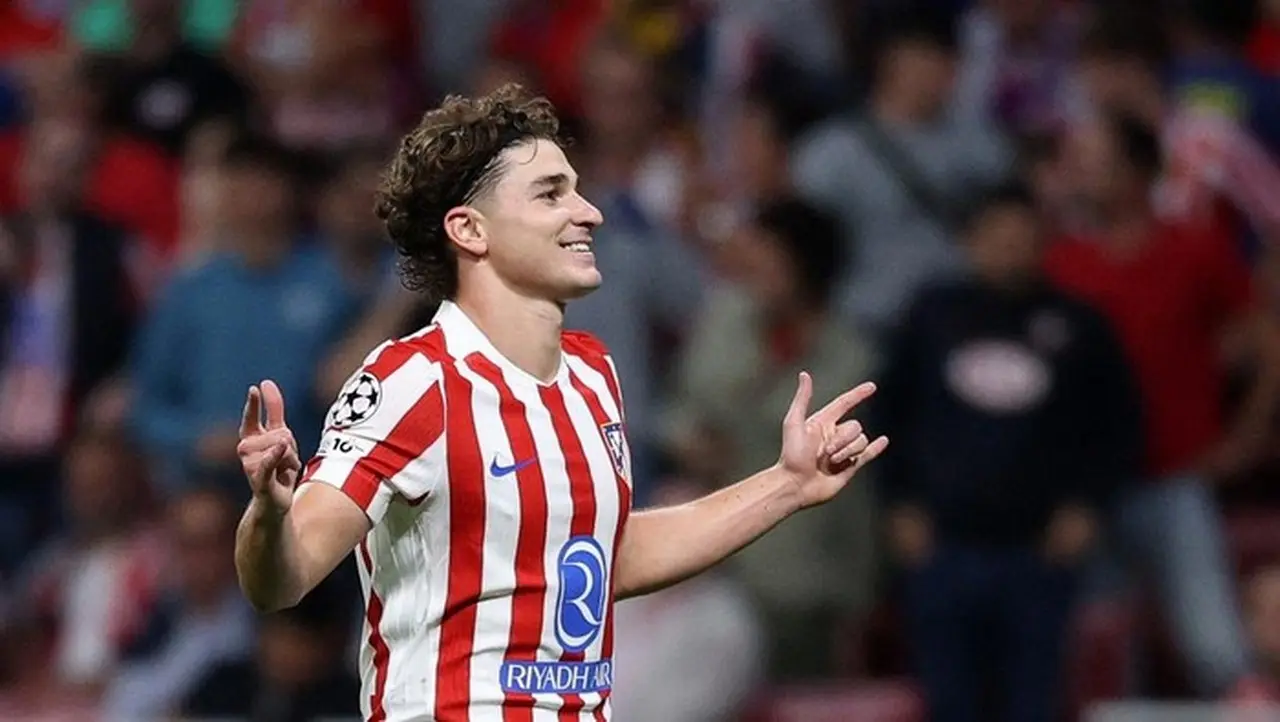 Agen Julian Alvarez Buka Suara soal Rumor Transfer ke Barcelona dan Arsenal Agen Julian Alvarez Buka Suara soal Rumor Transfer ke Barcelona dan Arsenal