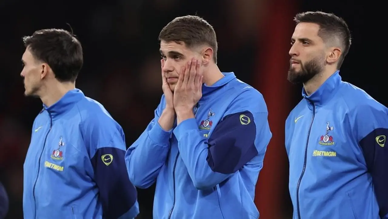 Krisis Tottenham Hotspur: Pemain Ribut dengan Fans, Kritik Manajemen, Performa Menurun Drastis