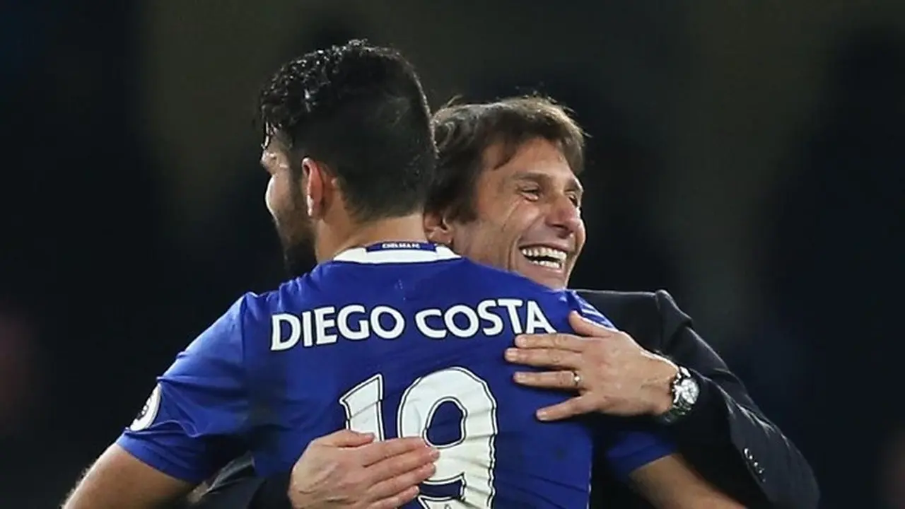 Antonio Conte Balas Sindiran Diego Costa: Di Sepak Bola Ada Orang Cerdas dan Bodoh Antonio Conte Balas Sindiran Diego Costa: Di Sepak Bola Ada Orang Cerdas dan Bodoh