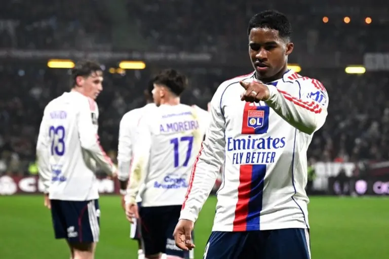 Real Madrid Menyesal Lepas Endrick ke Lyon? Sang Striker Langsung Bersinar di Prancis