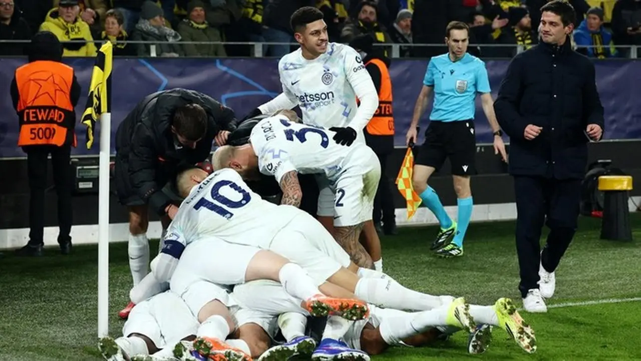 Inter Milan Taklukkan Dortmund 2-0, Lolos ke Playoff Liga Champions Inter Milan Taklukkan Dortmund 2-0, Lolos ke Playoff Liga Champions