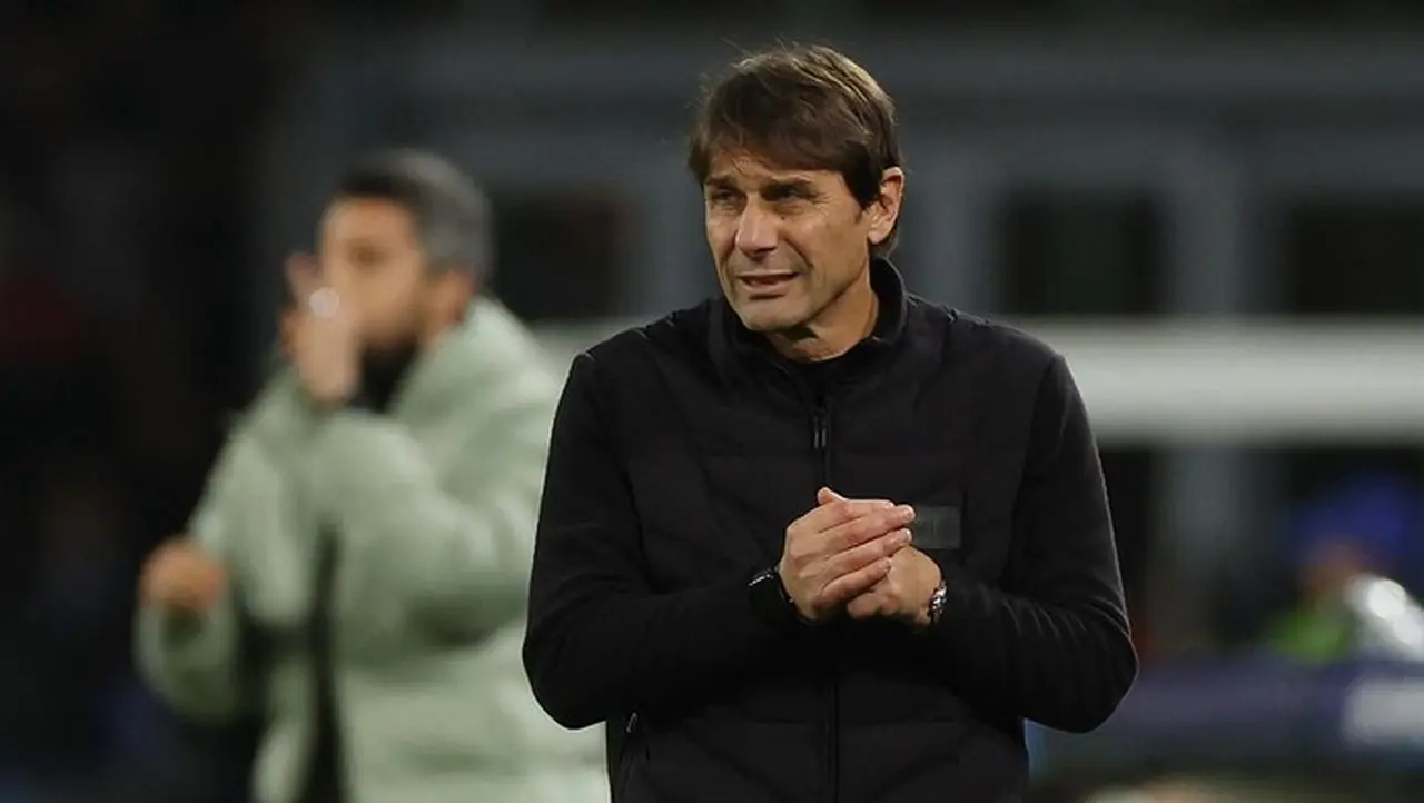 Antonio Conte Gagal Total di Eropa, Napoli Tersingkir dari Liga Champions Antonio Conte Gagal Total di Eropa, Napoli Tersingkir dari Liga Champions