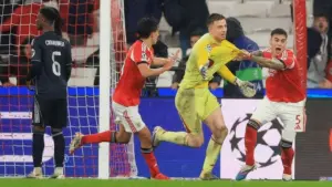 Kiper Anatoliy Trubin Cetak Gol di Liga Champions, Tambah Daftar Penjaga Gawang Pencetak Gol