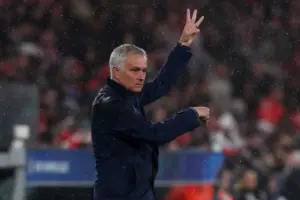 Drama Lisbon: Mourinho Akui Ketegangan Tertinggi Saat Benfica Lolos ke Playoff Liga Champions