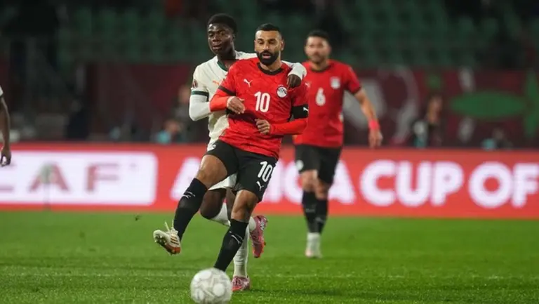 Momen Kocak Mohamed Salah Terpeleset Saat Selebrasi Gol Pembuka Mesir di Piala Afrika 2025