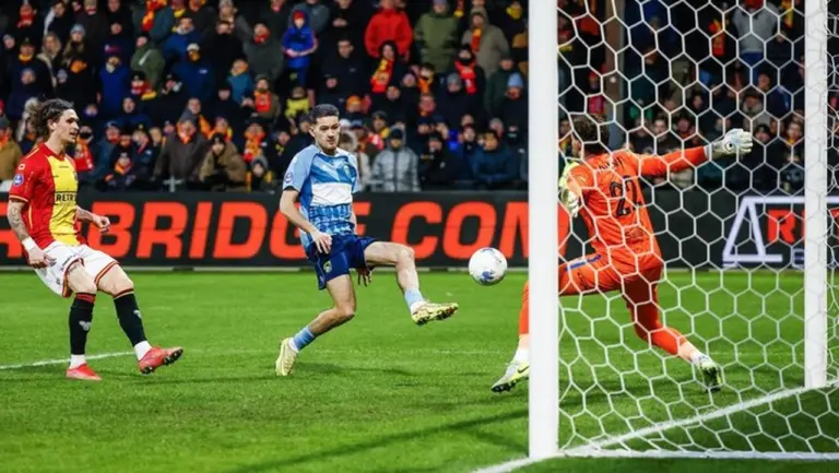 Drama Injury Time: Gol Justin Hubner Selamatkan Fortuna Sittard dari Kekalahan Lawan Go Ahead Eagles Drama Injury Time: Gol Justin Hubner Selamatkan Fortuna Sittard dari Kekalahan Lawan Go Ahead Eagles