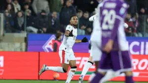 Imbang Kontra Fiorentina, Gol Nkunku di Menit Akhir Selamatkan AC Milan dari Kekalahan