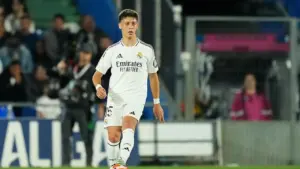 Arda Guler Terpeleset Saat Hendak Marah Usai Real Madrid Kalah dari Barcelona di Final Piala Super Spanyol