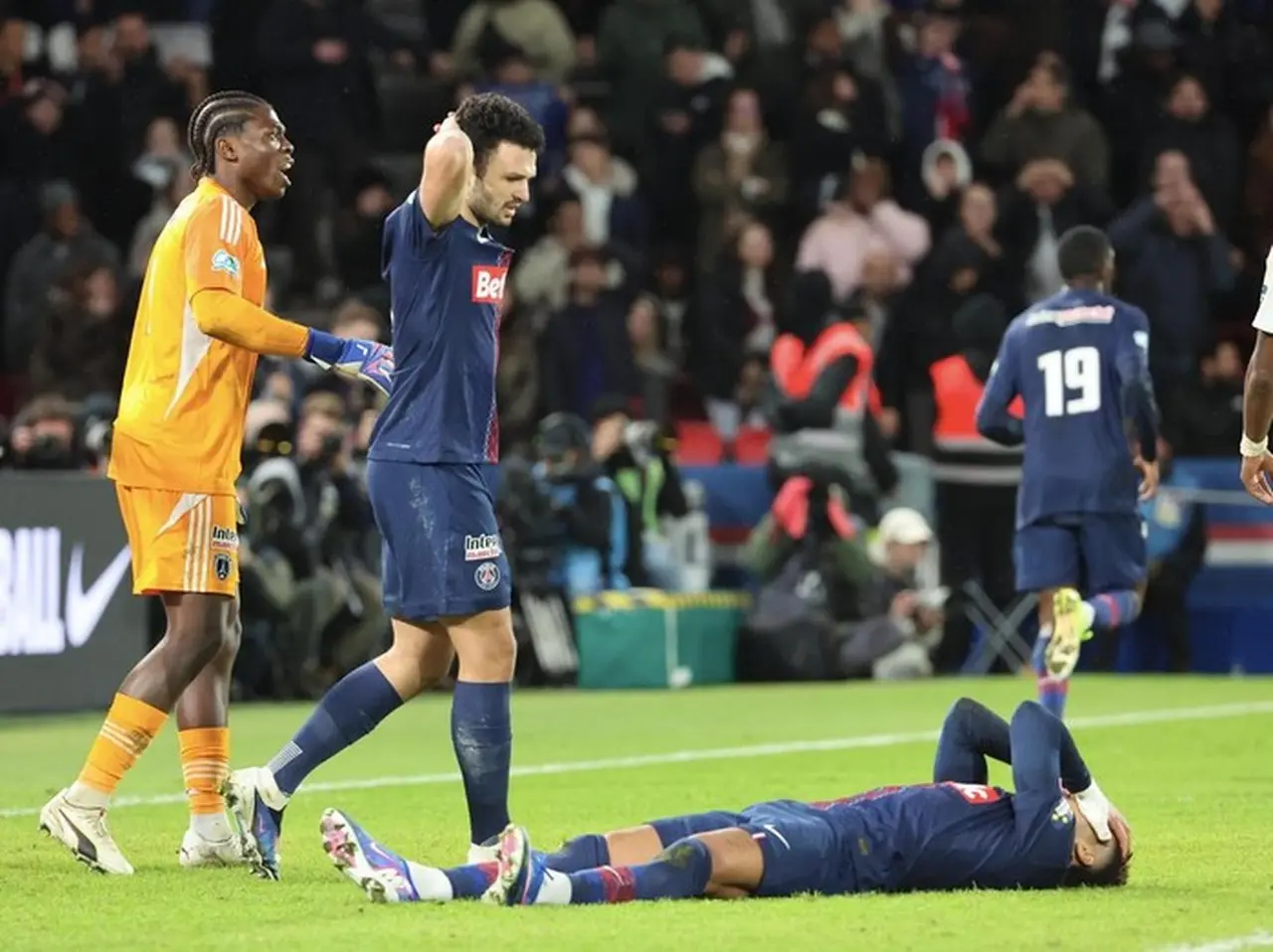 Paris FC Kejutkan PSG, Singkirkan Sang Juara Bertahan di Coupe de France Paris FC Kejutkan PSG, Singkirkan Sang Juara Bertahan di Coupe de France