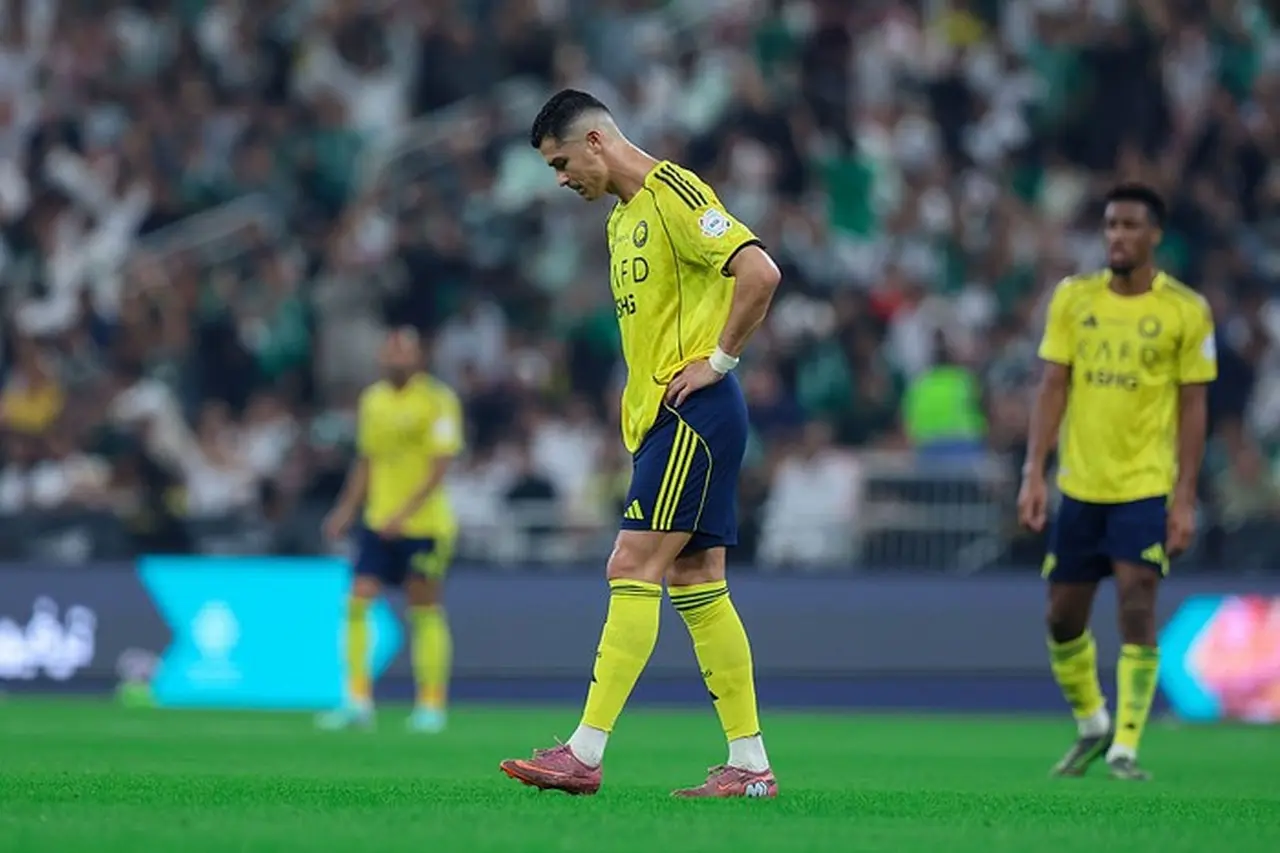 Cristiano Ronaldo Frustrasi, Gestur Misterius Warnai Kekalahan Al Nassr dari Al Hilal Cristiano Ronaldo Frustrasi, Gestur Misterius Warnai Kekalahan Al Nassr dari Al Hilal