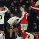 Liverpool Takkan Belanja Bek Meski Dihantam Krisis Pemain Belakang