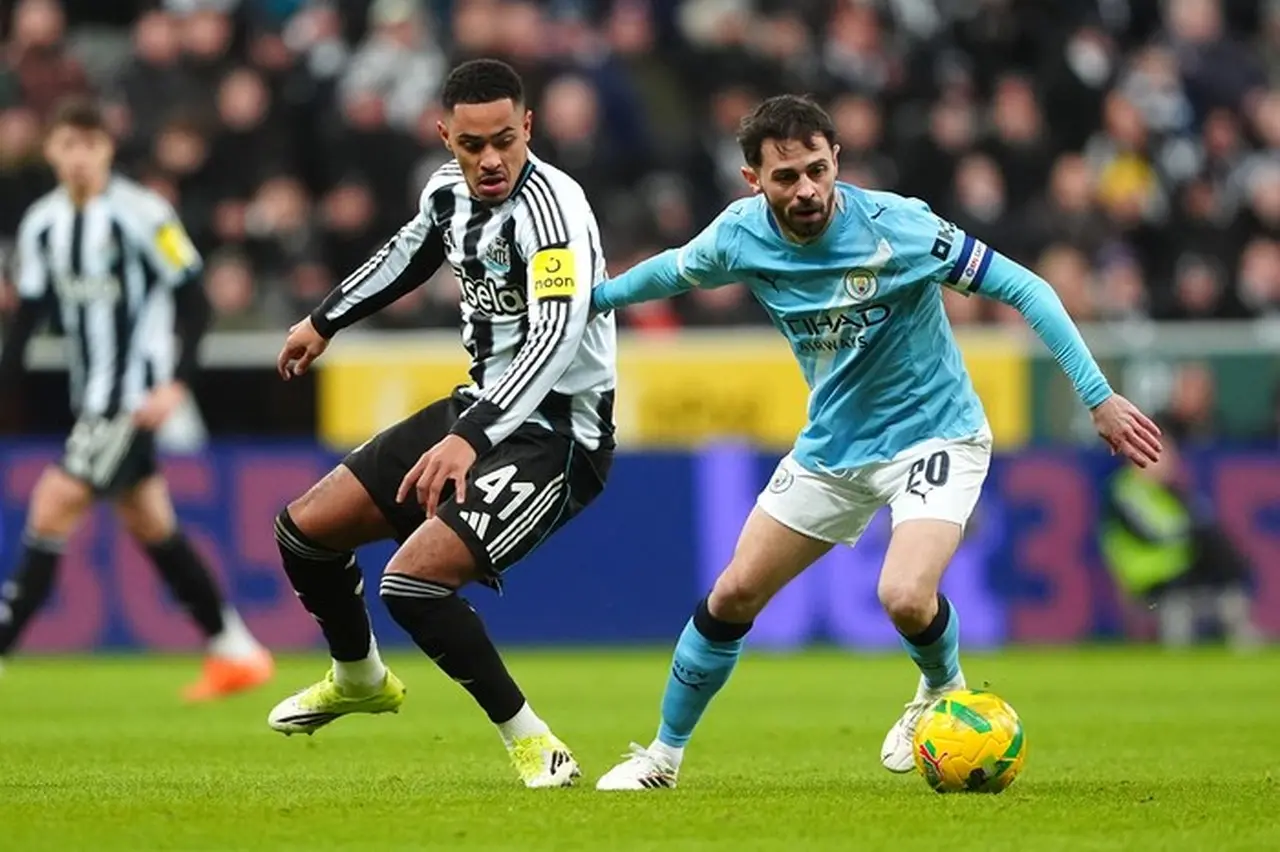 Pep Guardiola Berharap Bernardo Silva Bertahan di Manchester City Selamanya Pep Guardiola Berharap Bernardo Silva Bertahan di Manchester City Selamanya