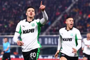 Manchester United Lirik Bek Muda Sassuolo, Tarik Muharemovic, Bersaing dengan RB Leipzig