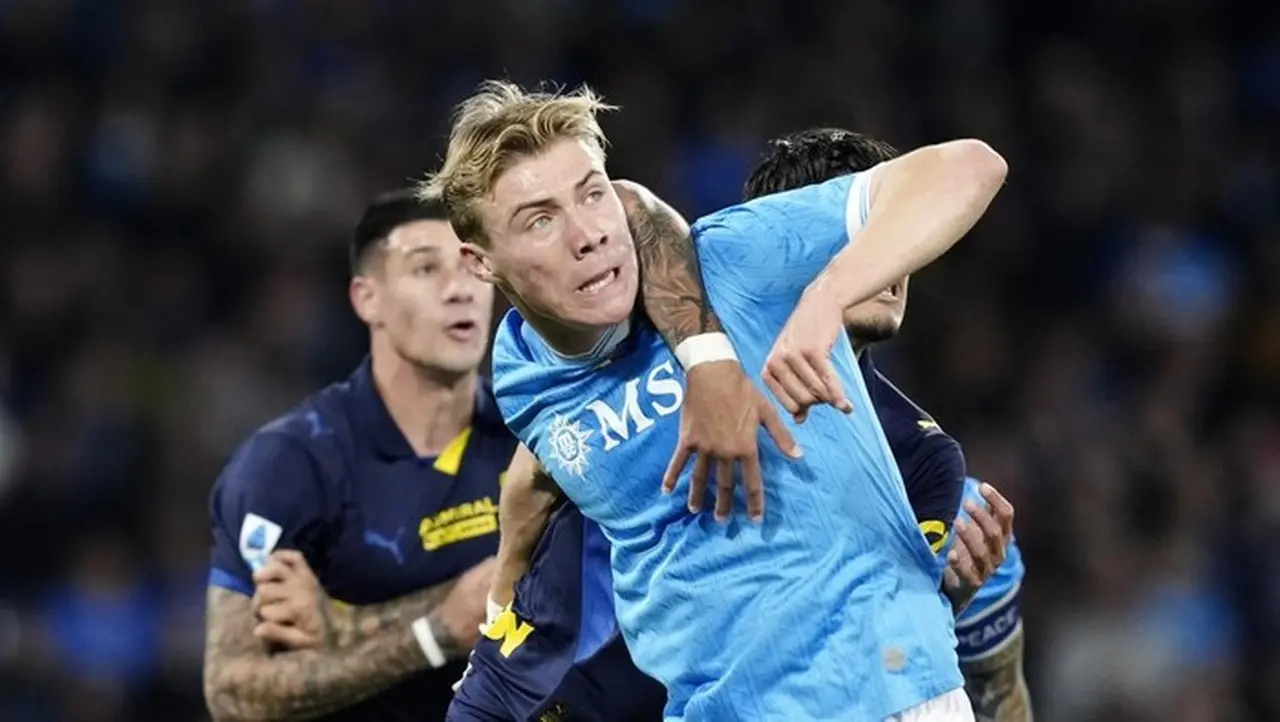 Hasil Imbang 0-0 Napoli vs Parma: Il Partenopei Tertahan di Peringkat Tiga Klasemen Liga Italia Hasil Imbang 0-0 Napoli vs Parma: Il Partenopei Tertahan di Peringkat Tiga Klasemen Liga Italia