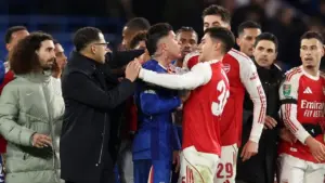 Drama Lapangan Hijau: Enzo Fernandez dan Zubimendi Bersitegang Pasca Chelsea Kalah dari Arsenal