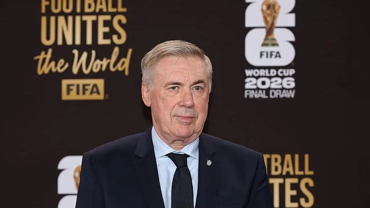 Gary Neville Usulkan Carlo Ancelotti Gantikan Michael Carrick di Manchester United Gary Neville Usulkan Carlo Ancelotti Gantikan Michael Carrick di Manchester United