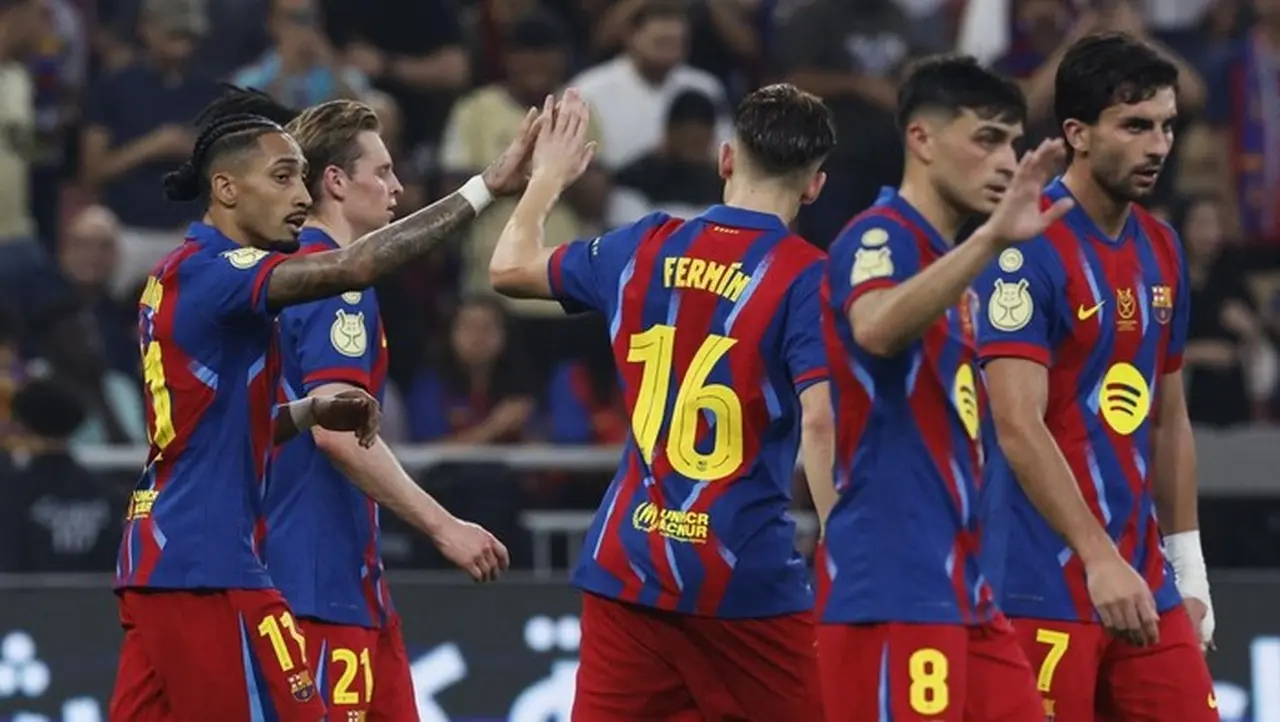 Prediksi Toni Kroos: Barcelona Tak Akan Raih Gelar Liga Champions Musim Ini