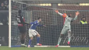 Kiper Maignan Jadi Pahlawan, AC Milan Taklukkan Como 3-1 di Kandang
