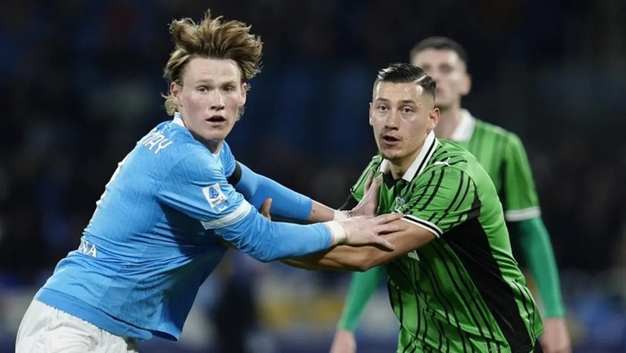 Napoli Raih Tiga Poin Penuh Usai Kalahkan Sassuolo 1-0 di Kandang Sendiri Napoli Raih Tiga Poin Penuh Usai Kalahkan Sassuolo 1-0 di Kandang Sendiri