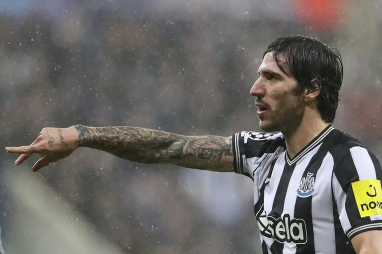 Liverpool Bidik Sandro Tonali Usai Berhasil Rekrut Alexander Isak dari Newcastle Liverpool Bidik Sandro Tonali Usai Berhasil Rekrut Alexander Isak dari Newcastle