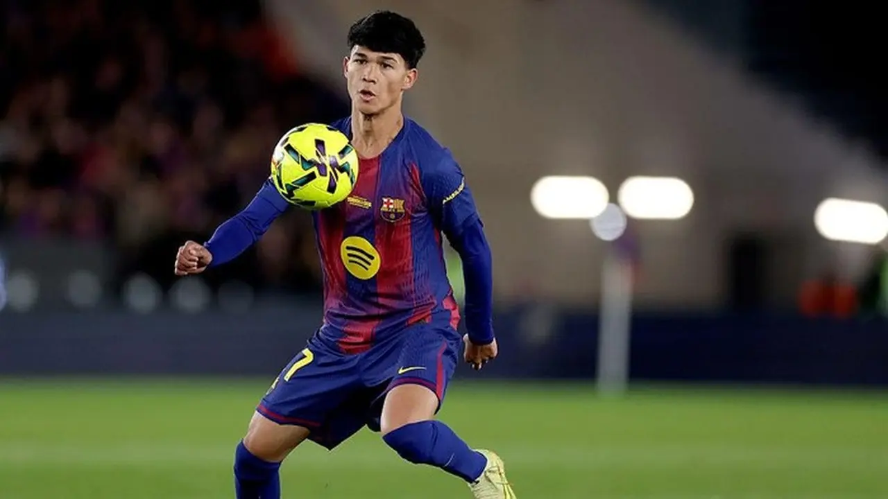 PSG Dekati Bintang Muda Barcelona Keturunan Filipina, Siap Tebus Kontrak Rp 120 Miliar PSG Dekati Bintang Muda Barcelona Keturunan Filipina, Siap Tebus Kontrak Rp 120 Miliar