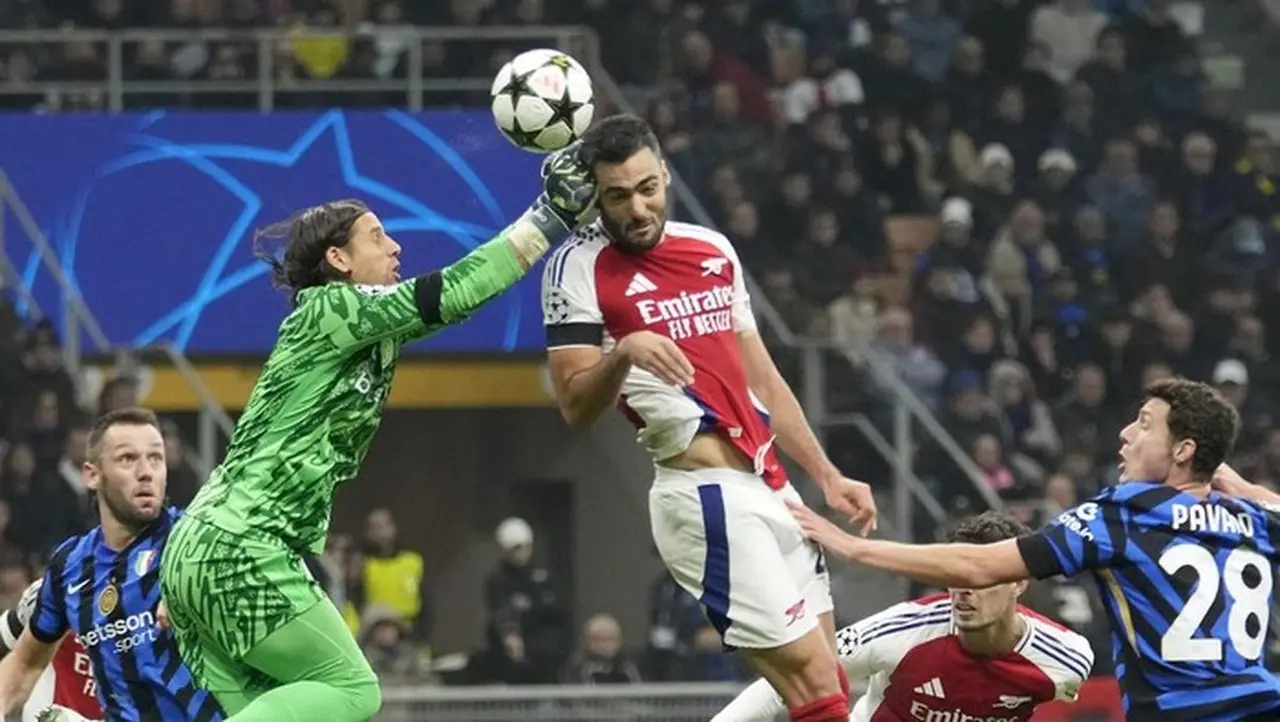 Chivu Akui Arsenal Tim Terkuat, Inter Milan Bidik Kemenangan di Kandang Chivu Akui Arsenal Tim Terkuat, Inter Milan Bidik Kemenangan di Kandang