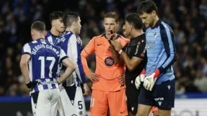 Frenkie de Jong Kritik Keras Wasit Usai Barcelona Takluk dari Real Sociedad