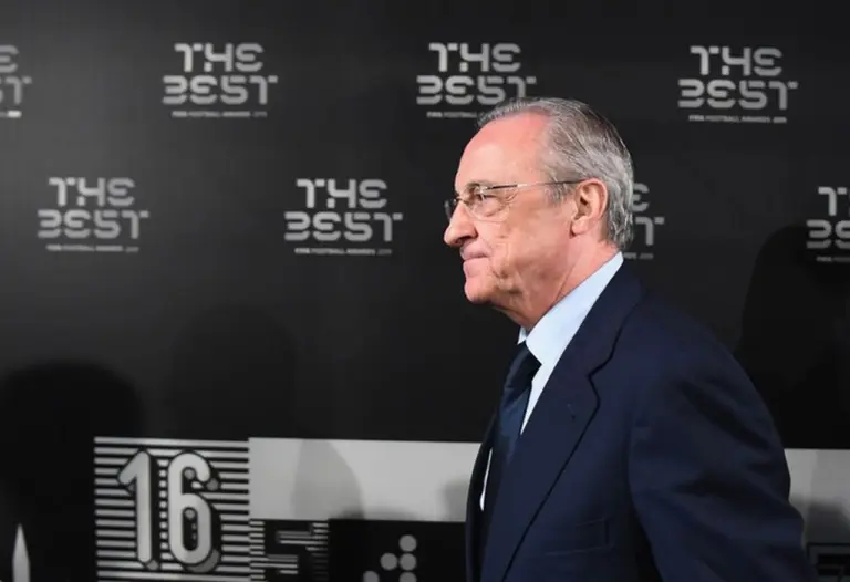 Suporter Real Madrid Cemooh Florentino Perez di Bernabeu, Minta Mundur Suporter Real Madrid Cemooh Florentino Perez di Bernabeu, Minta Mundur