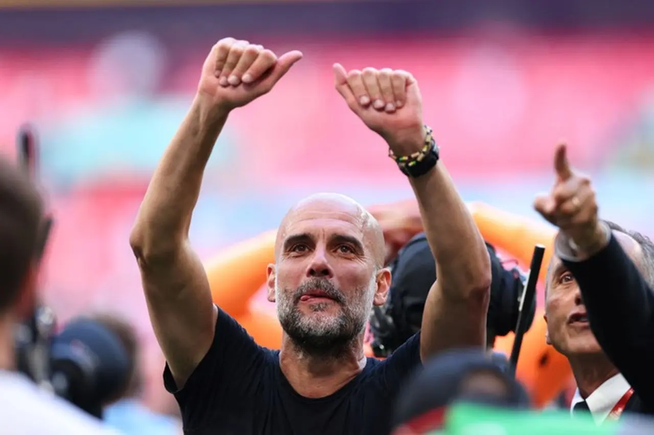 Marc Guehi Resmi ke Manchester City, Pep Guardiola Sambut Bek Top Inggris Marc Guehi Resmi ke Manchester City, Pep Guardiola Sambut Bek Top Inggris