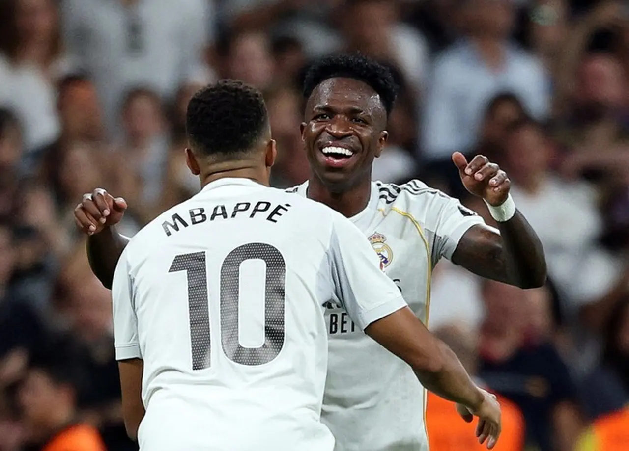 Kylian Mbappe Bela Vinicius Jr: Real Madrid Masih Membutuhkanmu! Kylian Mbappe Bela Vinicius Jr: Real Madrid Masih Membutuhkanmu!