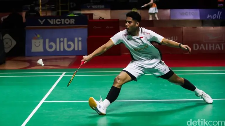 Indonesia Masters 2026: Zaki Ubaidillah Takluk dari Loh Kean Yew di Babak 16 Besar Indonesia Masters 2026: Zaki Ubaidillah Takluk dari Loh Kean Yew di Babak 16 Besar