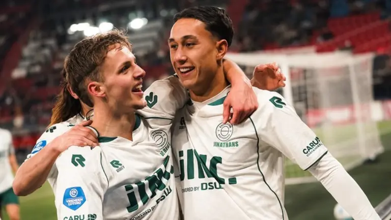 Miliano Jonathans Pecah Telur Gol Perdana di Excelsior, Berharap Tambah Koleksi Miliano Jonathans Pecah Telur Gol Perdana di Excelsior, Berharap Tambah Koleksi