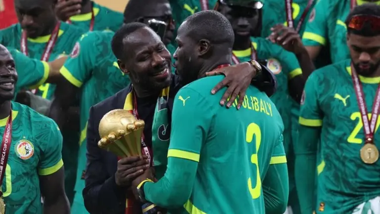 Pelatih Senegal Bela Aksi Walk Out di Final Piala Afrika: Kami Dirugikan Keputusan Wasit