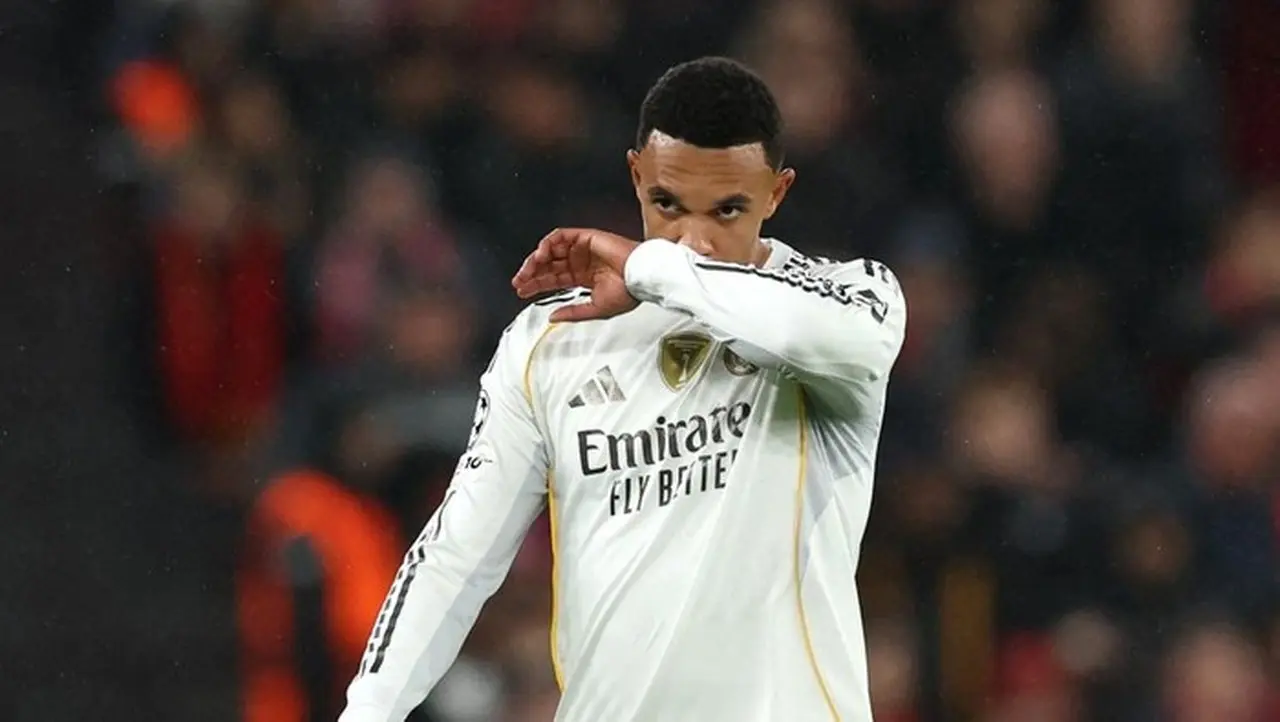 Alvaro Arbeloa Dikabarkan Minta Trent Alexander-Arnold Tinggalkan Real Madrid