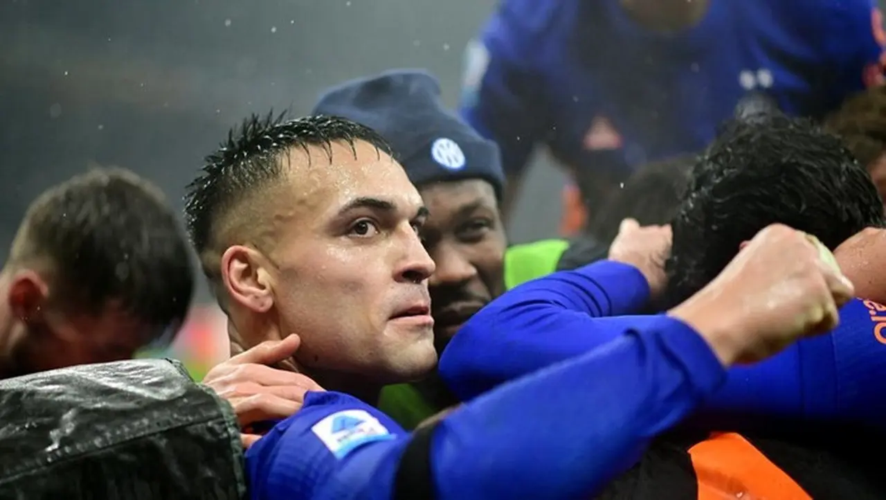 Inter Milan Bantai Pisa 6-2, Kokoh di Puncak Klasemen Liga Italia Jauhi Milan Inter Milan Bantai Pisa 6-2, Kokoh di Puncak Klasemen Liga Italia Jauhi Milan