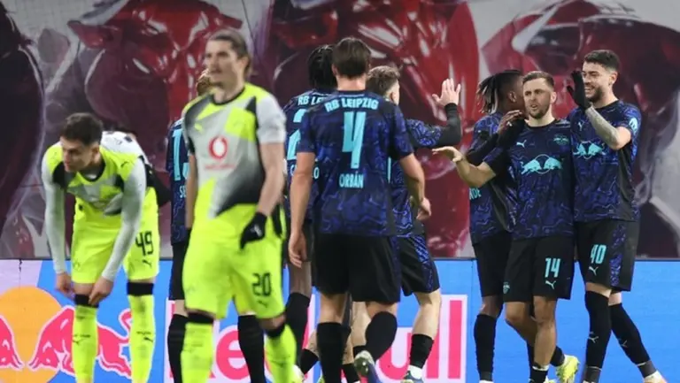 Hasil Imbang Leipzig vs Dortmund 2-2: Die Borussen Semakin Jauh dari Puncak Klasemen Bundesliga Hasil Imbang Leipzig vs Dortmund 2-2: Die Borussen Semakin Jauh dari Puncak Klasemen Bundesliga