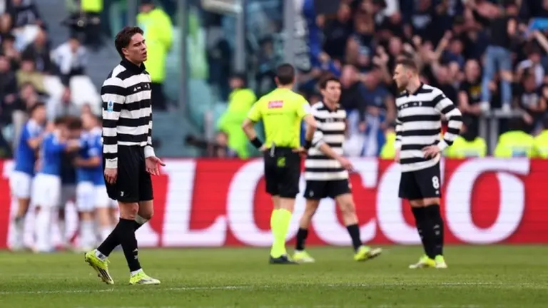 Juventus Terpuruk: Luciano Spalletti Soroti Krisis Kepercayaan Diri Pasca Kekalahan dari Como