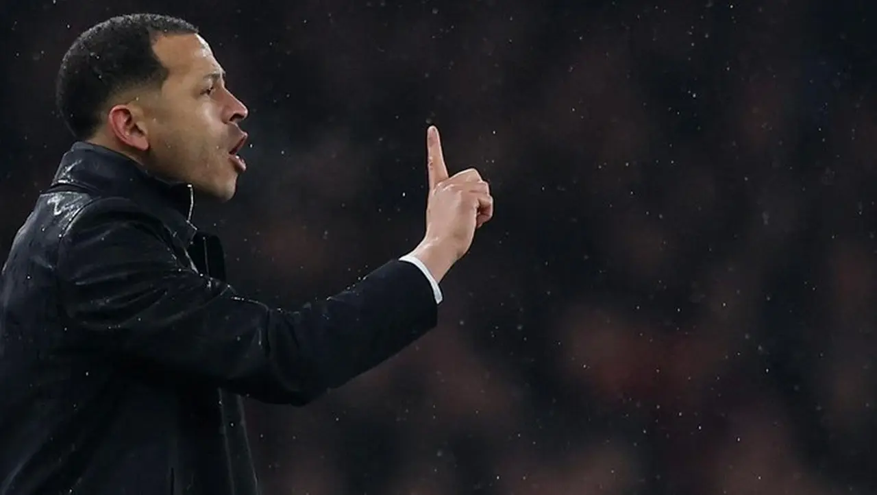 Liam Rosenior Pertahankan Rekor Nir Kalah Chelsea, Namun Hobi Imbang Mengintai Liam Rosenior Pertahankan Rekor Nir Kalah Chelsea, Namun Hobi Imbang Mengintai