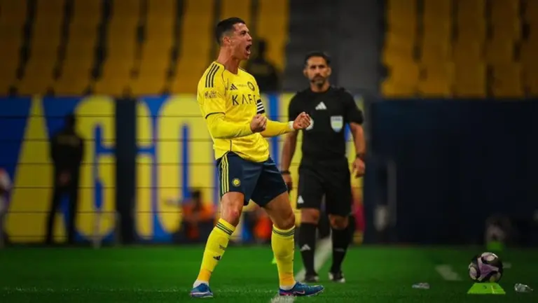 Cristiano Ronaldo Lampaui 500 Gol Sejak Usia 30 Tahun, Al Nassr Puncaki Klasemen Liga Arab Saudi Cristiano Ronaldo Lampaui 500 Gol Sejak Usia 30 Tahun, Al Nassr Puncaki Klasemen Liga Arab Saudi