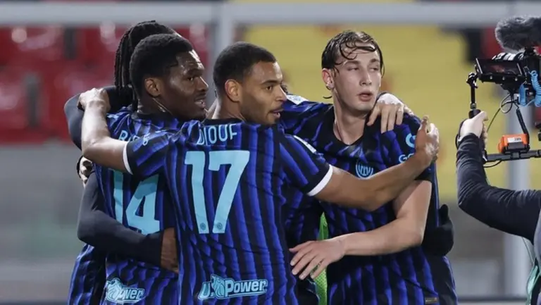 Inter Milan Lebarkan Jarak di Puncak Serie A, Kini Fokus Hadapi Bodo/Glimt Inter Milan Lebarkan Jarak di Puncak Serie A, Kini Fokus Hadapi Bodo/Glimt