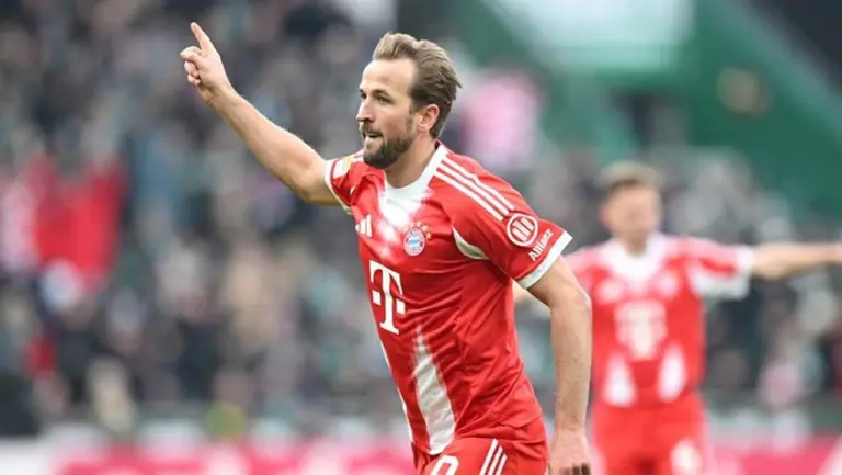 Harry Kane Tanggapi Rumor Ketertarikan Barcelona: Sebuah Pujian Harry Kane Tanggapi Rumor Ketertarikan Barcelona: Sebuah Pujian