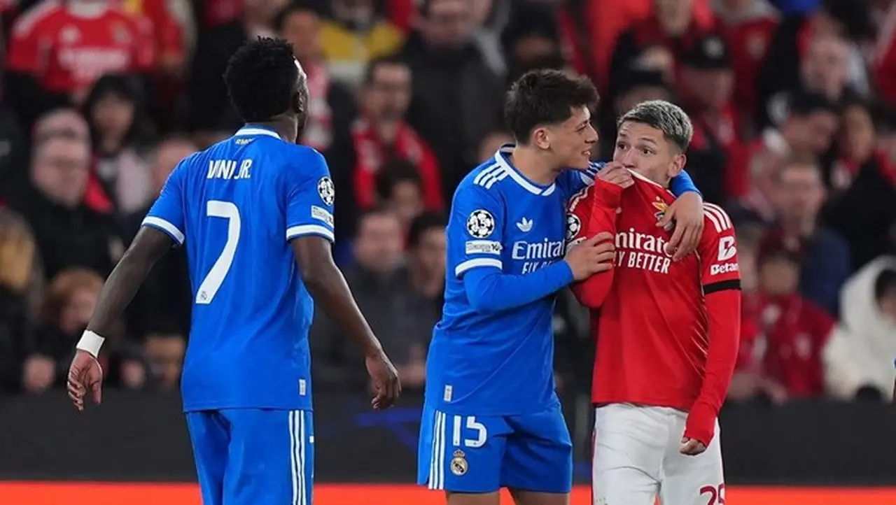 Benfica Ajukan Banding atas Sanksi UEFA untuk Gianluca Prestianni Terkait Dugaan Rasisme Benfica Ajukan Banding atas Sanksi UEFA untuk Gianluca Prestianni Terkait Dugaan Rasisme